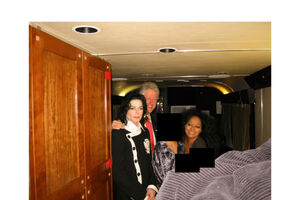 Michael Jackson, Bill Clinton e Diana Ross posam juntos
