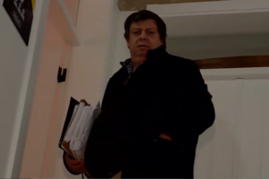 Repórter Sábado: Presidente da Câmara de Nisa impede autarca de votar e consegue chumbar proposta de auditoria às contas do município