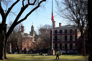 Chefe da polícia da Universidade de Brown afastado após tiroteio