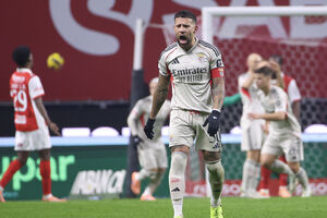 Benfica empata em Braga e atrasa-se ainda mais na luta pelo título