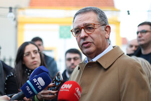 Presidenciais: Seguro critica boletim com candidatos excluídos pelo TC e pondera contestar