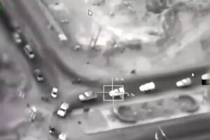 Televisão estatal saudita revela imagens do que serão veículos e armas a serem descarregados de navio atacado no Iémen  