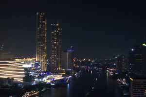 Banguecoque entra em 2026 com fogos de artifício sobre o rio Chao Phraya 