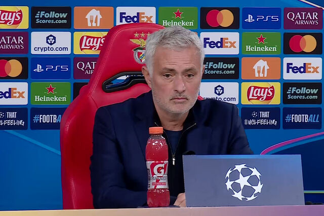 Mourinho: "Ríos é um grande jogador e não conseguiram rebentar com ele"