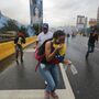 Falta de segurança levou oposição a suspender manifestações na Venezuela