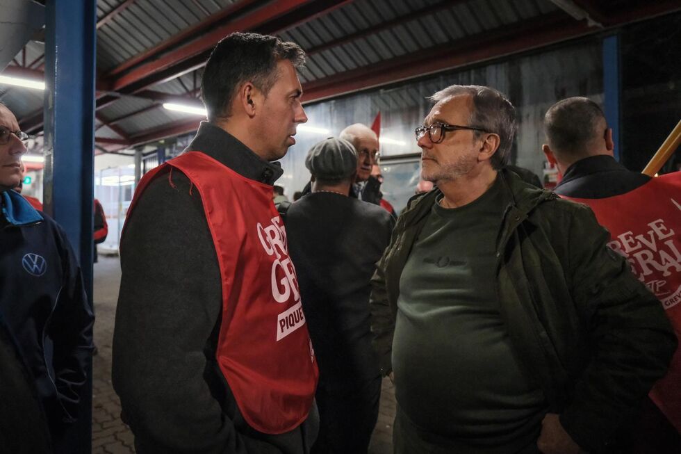 Secretários-gerais da CGTP e UGT no início da greve geral na Autoeuropa