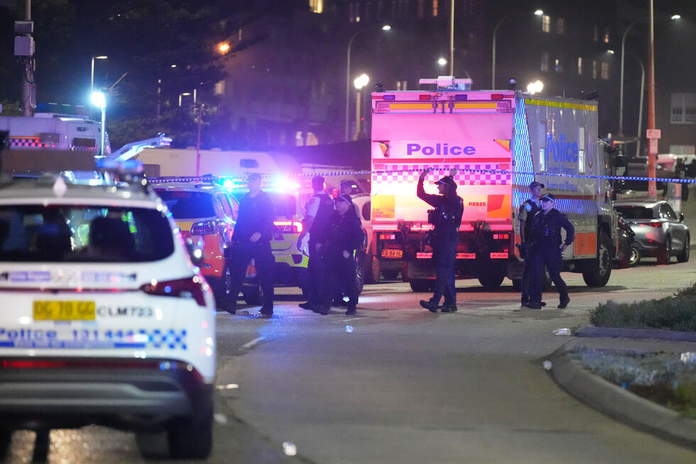 Polícia investiga ataque mortal em Bondi Beach, Sydney.
