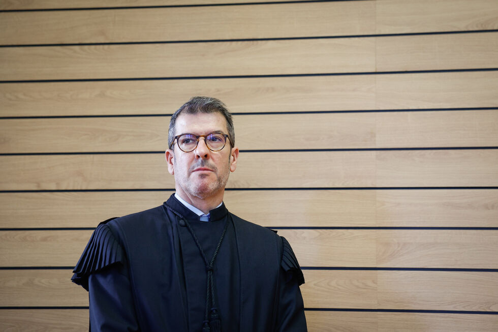 Diretor do DCIAP nega obrigatoriedade na entrega de documentos