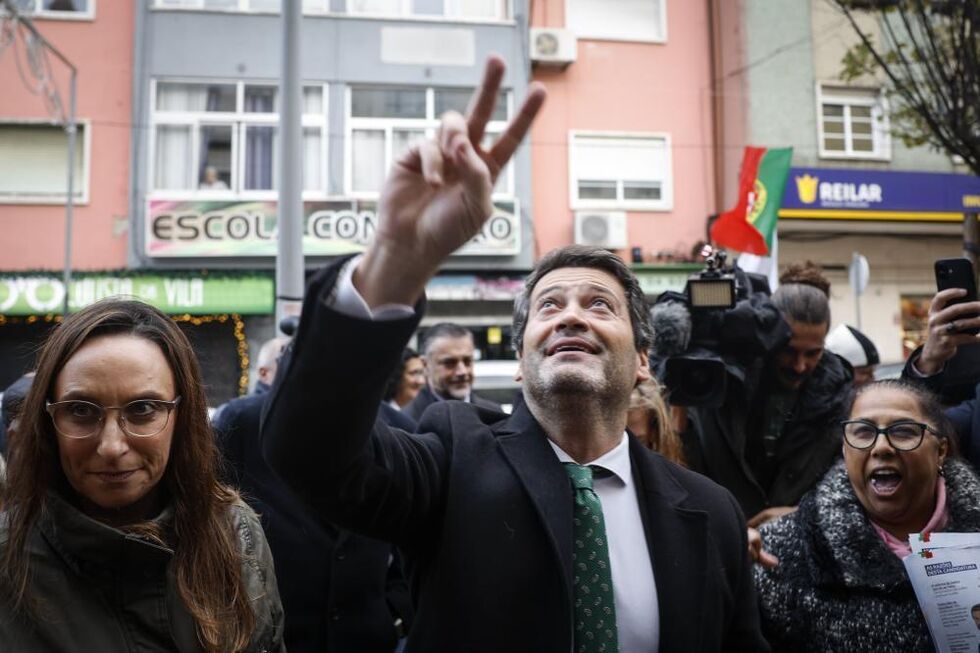 André Ventura durante arruada em Moscavide foi alegadamente ameaçado