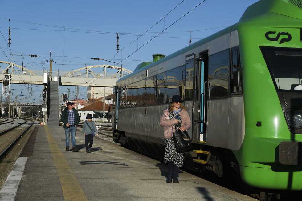 Passagens da CP sobem em 2026, mas passes mantêm o valor
