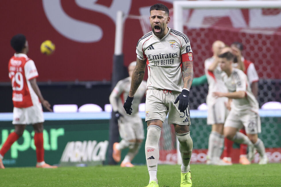 Benfica empata em Braga e atrasa-se ainda mais na luta pelo título