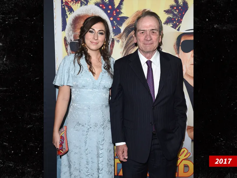 Tommy Lee Jones e a filha, Victoria Jones, em 2017