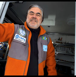 Heitor Evangelista: 'Os negacionistas são grandes preguiçosos'