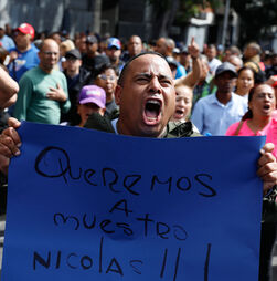 Venezuela: Nas ruas, ‘Chavistas’ exigem aos EUA devolução de Maduro