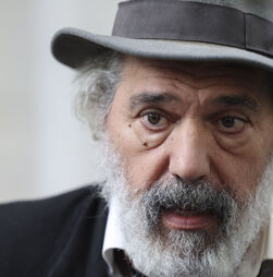 Manuel João Vieira declarou uma horta, casa em Campo de Ourique, 700 cepas de vinha e €1.318 na conta