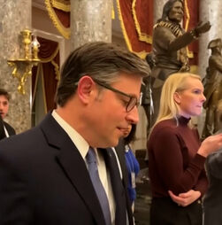 'Não acho apropriado': presidente da Câmara de Representantes dos EUA comenta eventual ação militar na Gronelândia