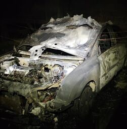 Carro de guarda-redes do Paços de Ferreira completamente destruído por incêndio em Sistelo