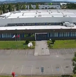 Multinacional que despediu 475 e fechou fábrica em Palmela despacha recheio em leilão online
