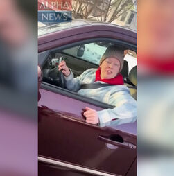 Novas imagens mostram perspetiva do agente do ICE que matou a tiro mulher em Minneapolis 