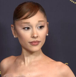 George Clooney, Ariana Grande e Emma Stone entre as estrelas que brilharam na passadeira vermelha dos AFI Awards  