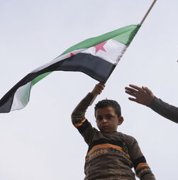 Combatentes curdos aceitam retirada da cidade síria de Alepo