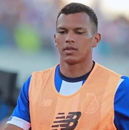 FC Porto empresta Veron ao Nacional