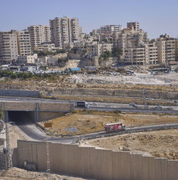 Israel vai construir uma estrada que atravessa o coração da Cisjordânia