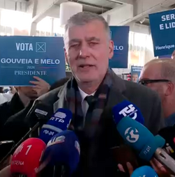 Gouveia e Melo acusa Ventura de desrespeitar Forças Armadas ao usar camuflado militar