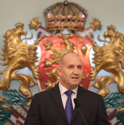 Presidente da Bulgária anuncia demissão