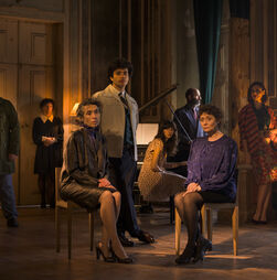 No São Luiz, o teatro de Ibsen e do século XIX ilumina o presente