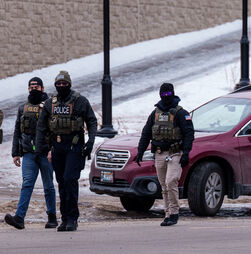 Agentes do Serviço de Imigração detêm criança de 2 anos em Minnesota: 'Horror inimaginável'