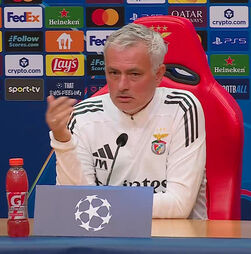 José Mourinho não ligou a Arbeloa: 'O meu número de telefone é muito complexo'