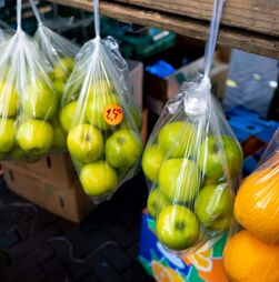Sacos de plástico leves deixam de ser utilizados a partir de 2027