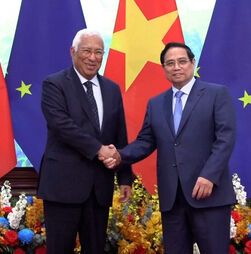António Costa reúne-se com líderes do Vietname em Hanói 