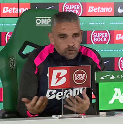 Rui Borges solidário ao ver estragos causados pela depressão Kristin: 'No que o Sporting puder ajudar...'