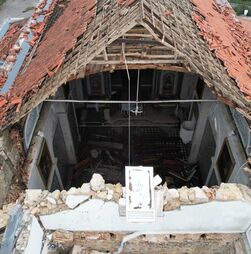 Mau tempo: Câmara de Pampilhosa da Serra dá tijolos e telhas à população