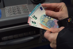 Bulgária torna-se o 21.º país a adotar o euro  