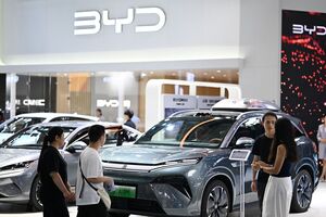 BYD enfrenta abrandamento do crescimento, apesar de vender milhões de carros