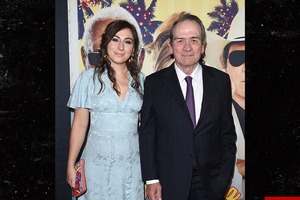 Tommy Lee Jones e a filha, Victoria Jones, em 2017