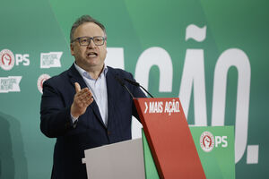 Dirigente do PS critica intenção de Trump sobre a Venezuela