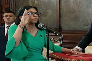 Delcy Rodríguez toma posse como presidente interina da Venezuela