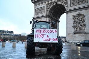 Agricultores protestam contra o Mercosul em Paris