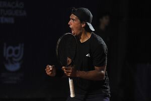 Henrique Rocha segue no Open da Austrália