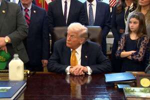 Trump diz que não vai “abdicar de opções” em relação à Gronelândia 