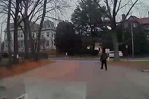 Novas imagens mostram Cláudio Valente a sair da Universidade de Brown após matar dois estudantes 