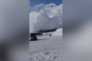 Impressionante: vídeo mostra avalanche espetacular desencadeada no Cáucaso russo