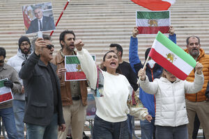 Manifestação da comunidade iraniana em Portugal