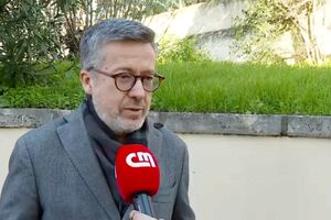 "Venham votar, é importante votar": Carlos Moedas agradece o trabalho dos voluntários nas mesas de voto