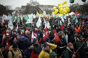 Agricultores protestam em Estrasburgo contra a reforma da PAC
