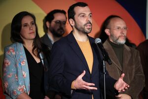 Livre formaliza apoio a António José Seguro nas presidenciais